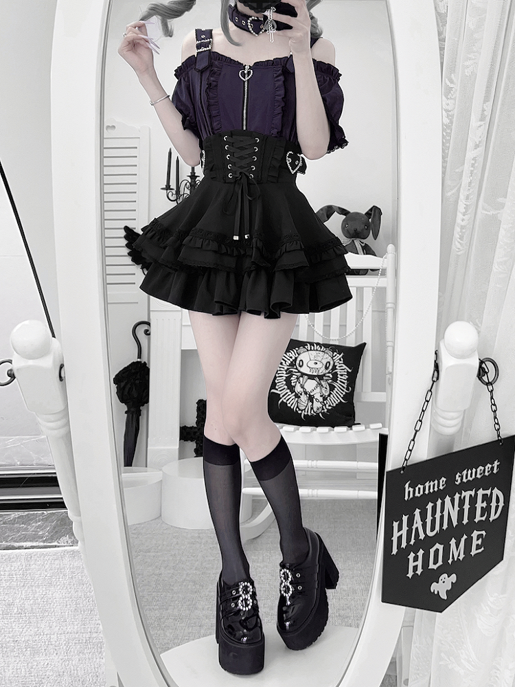 Tiered Skirt Black and Jirai Kei Heart Buckles Lace-up Front Back