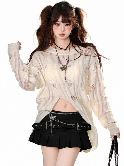 アプリコットのハート型、ダメージ加工の穴あきセーター（裾はシュレッド）