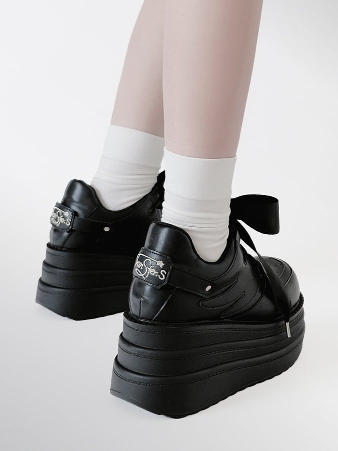 Black Lace-up Closure Jirai with Design Platforms Kei