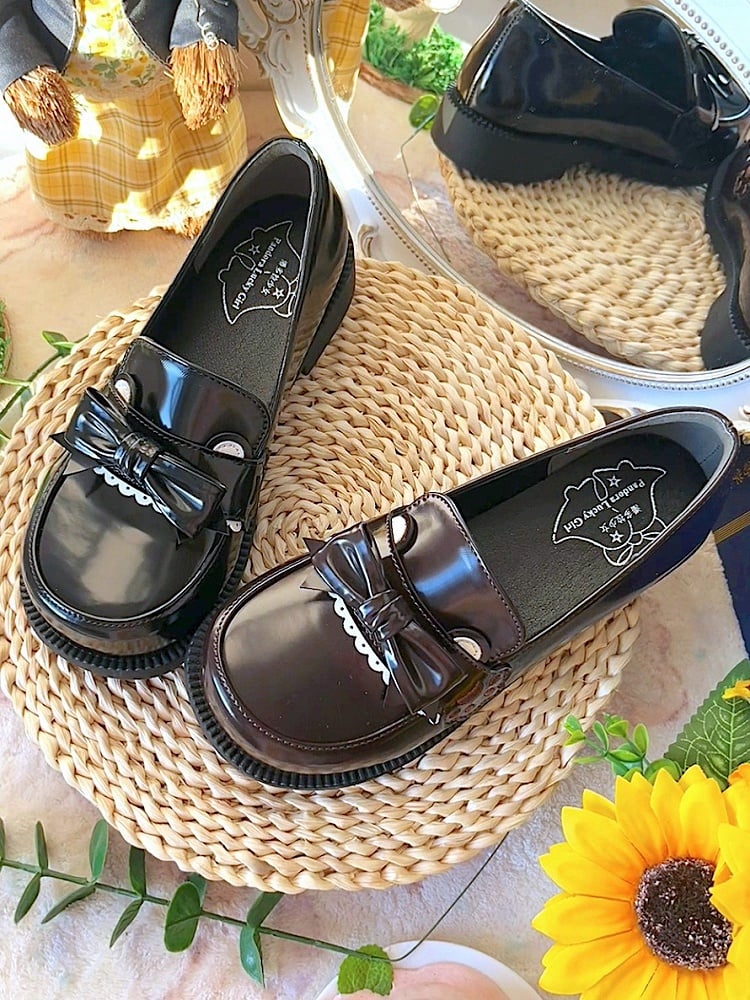 Brown JK Shoes in Preppy Style with Bear Theme and Bow Accents
