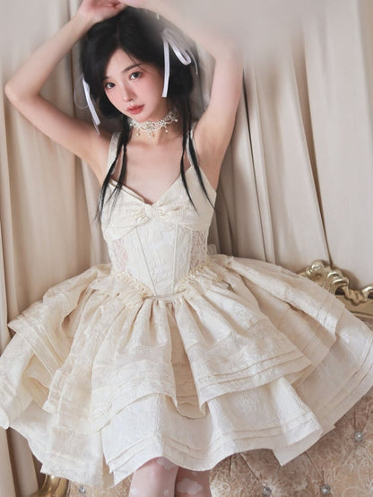 ベージュのフリルトリムブラウストップスセット