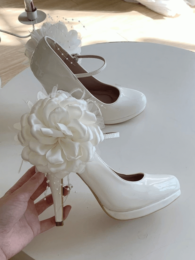 Detail Floral Classic Off-white with High-heel Lolita Shoes