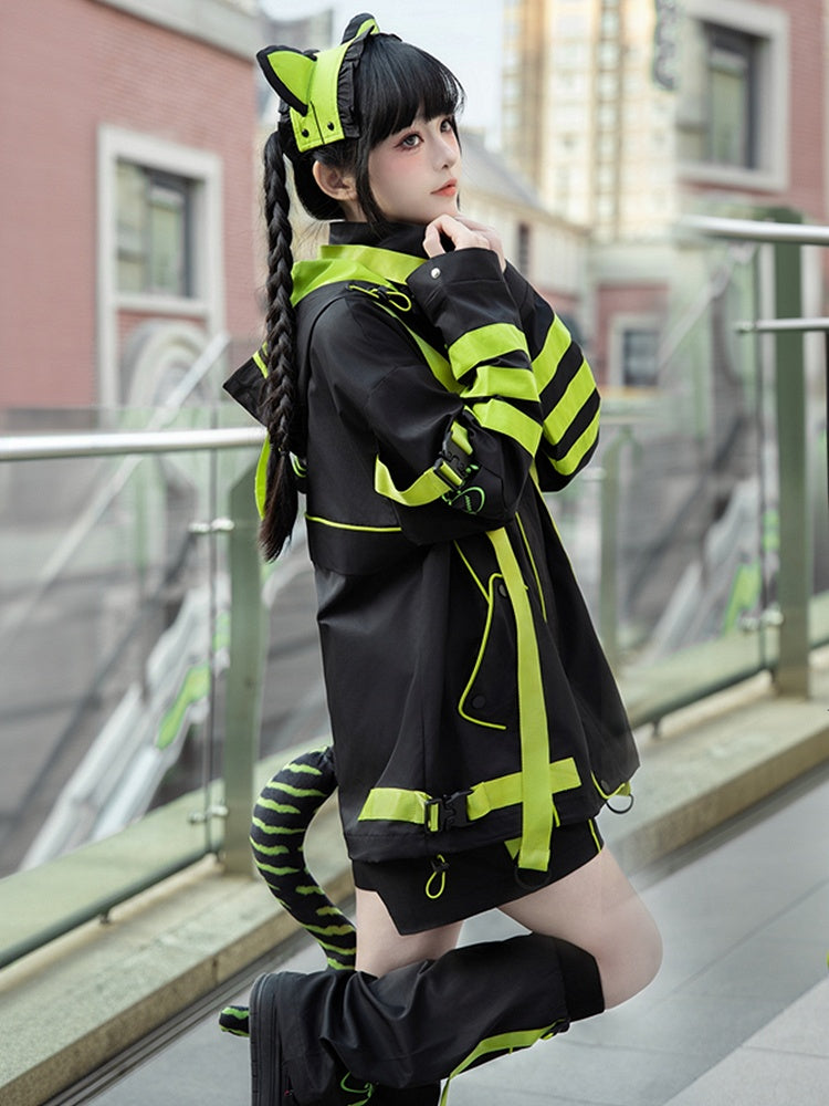 黒とシャルトリューズの未来的なサイバーファッションテックウェア衣装 - ウィンドブレーカーバギージャケット + ショートパンツ/パンツ + レッグウォーマーフルセット