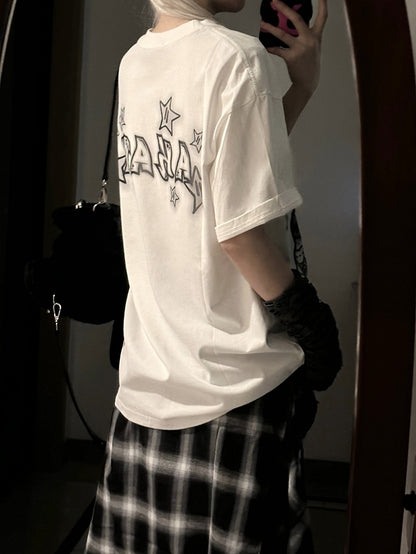 Loose-Fit Anime Character Graphic Tee - Flattering and Stylish White/Black/Pink