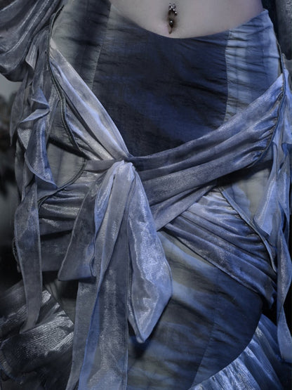 Staubblauer Rüschenvolant-Knierock „Corpse Bride“ im Gothic-Stil