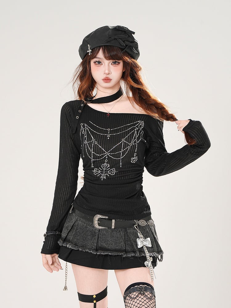 ホワイト/ブラックのアシンメトリーネックライン、ラインストーンディテール、バックル