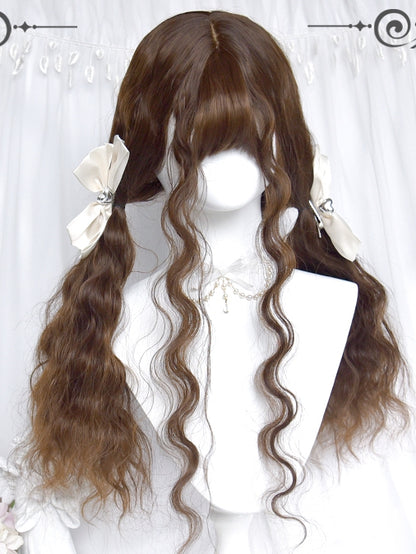 Mit langem Pony, 60 cm, lockige braune Perücke