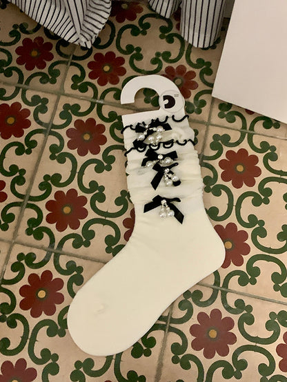 チャームディテールソックスカーフビーズホワイト/ブラック/グレーの蝶結び