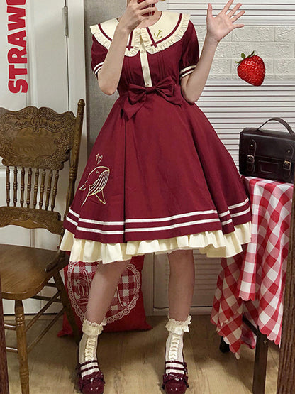 プラスサイズ対応のワインレッドのスイートドレス、ピーターパンカラーワンピース