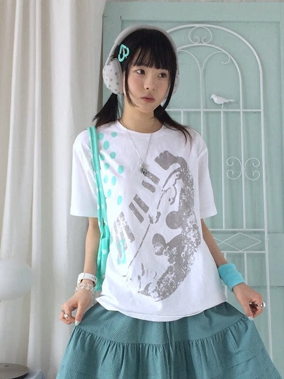 White Crew Neck Tee with Distressed Print - innomoood