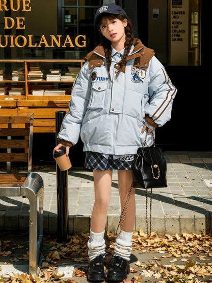 アップリケブルーの厚手フード付きジャケット