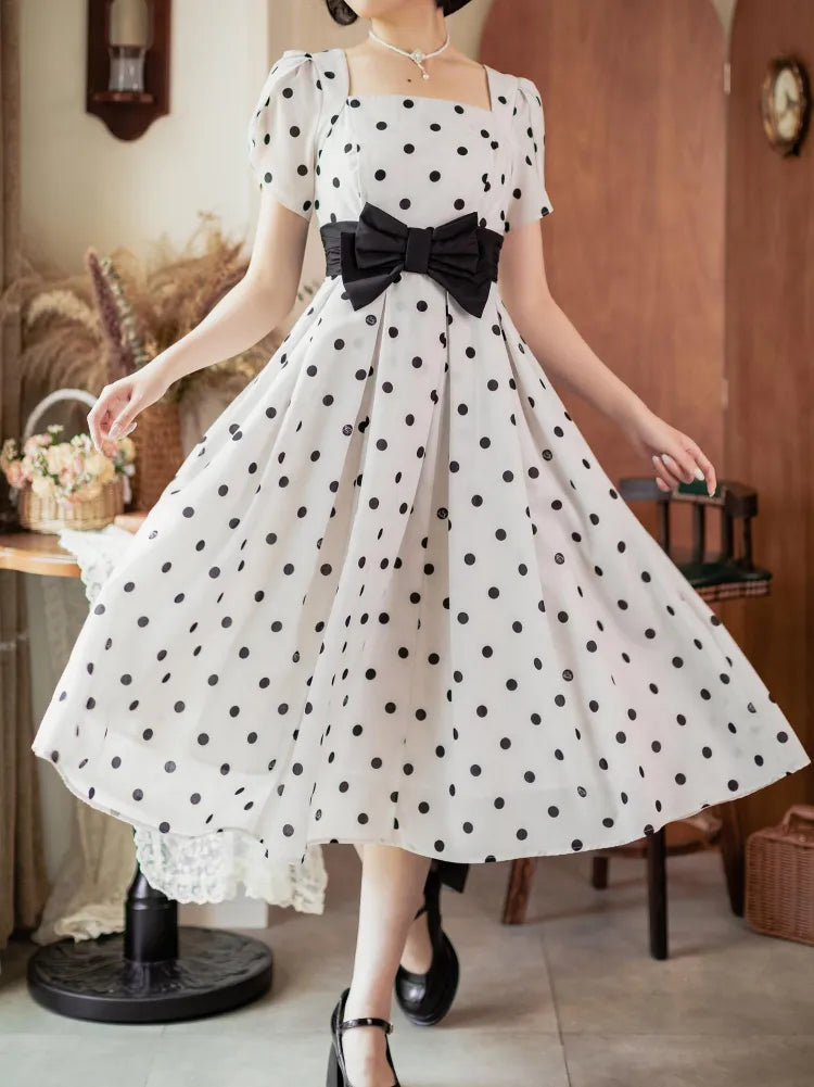 und Ausschnitt Polka Dots Quadrat Blütenblatt Kleid Ärmel Schwarz Weiß Muster