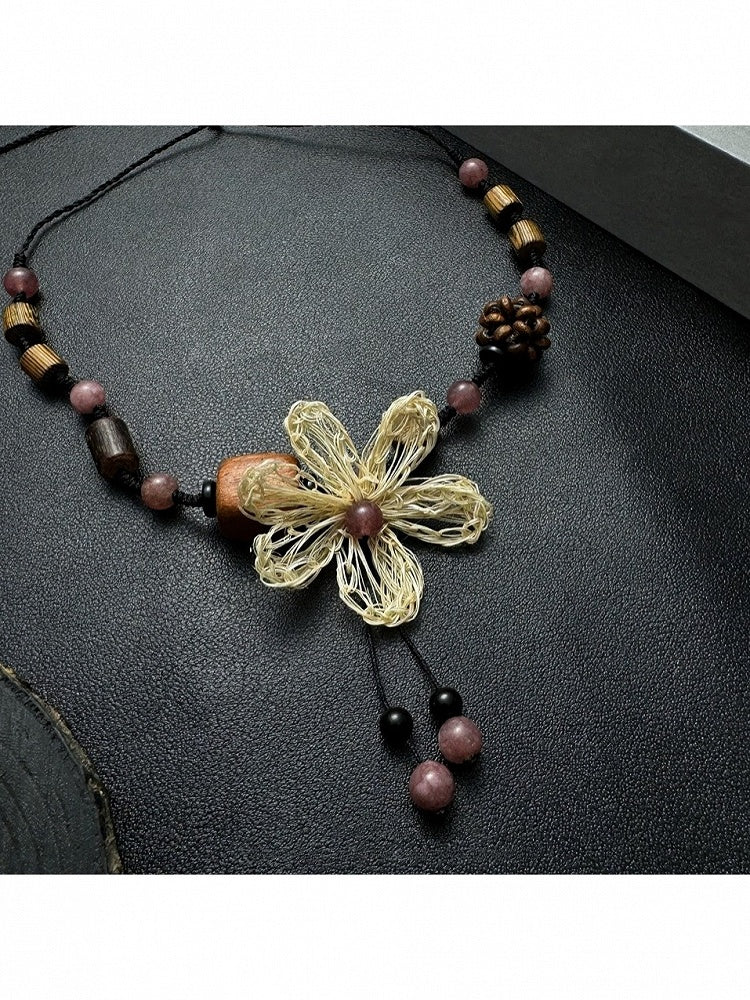 Beaded Necklace with White Floral Ornament - YSHXS
