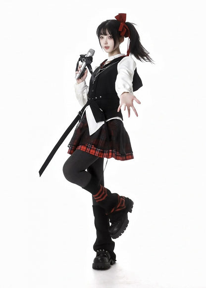 Waist Adjustable Belt with Vest Black Curved Hem Idol Red Plaid Hood