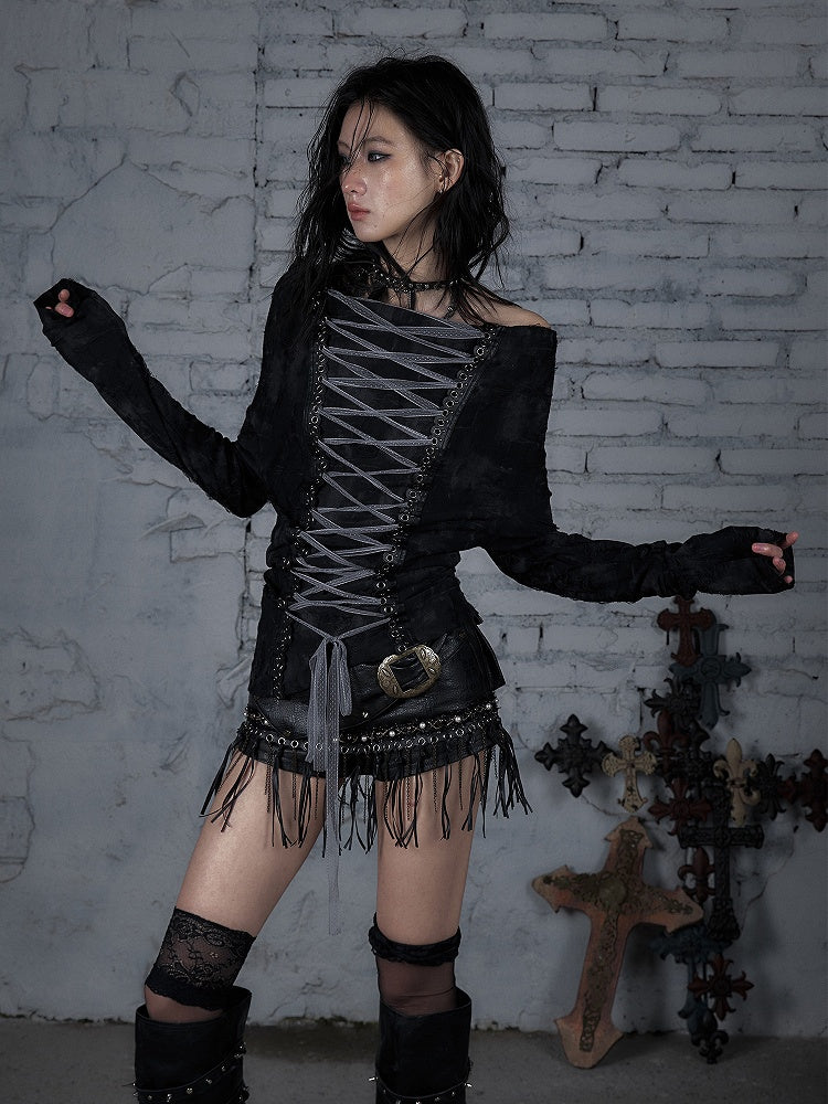 Print Reversible Punk Off-Shoulder and Front Top Distressed Black with Detail Lace-Up