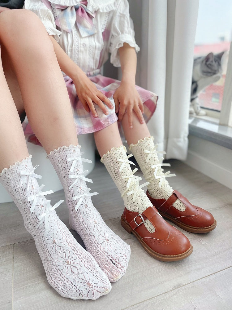 White/Light Yellow/Black Bows Daisy Calf Socks