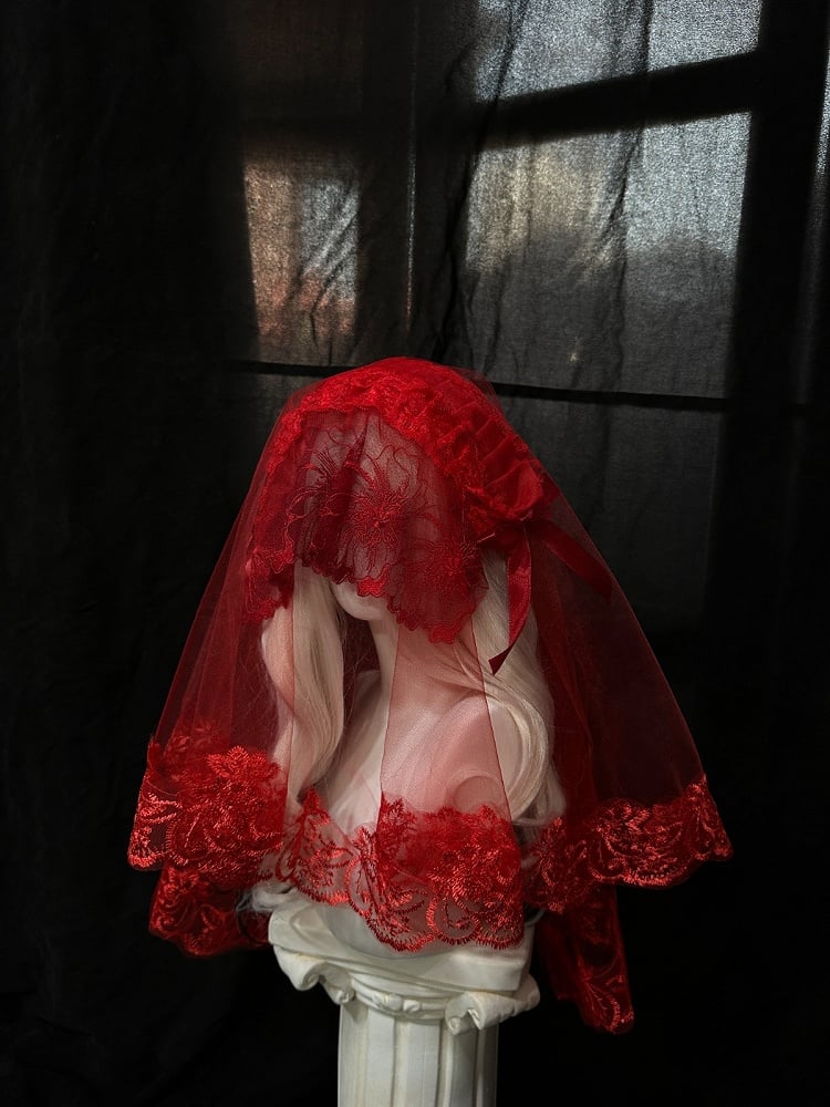 Gothic Hairband Veil with Lace Details - Custom Made Earrings