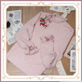 Dusty Autumn Stickerei Erdbeere Bowknot Strick auf Ausschnitt Top Bündchen Rosa