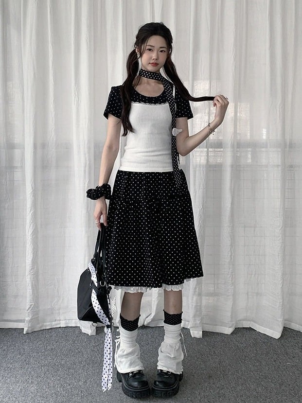 Vintage Y2K Polka-Dot Skirt with Lace - Solkatt