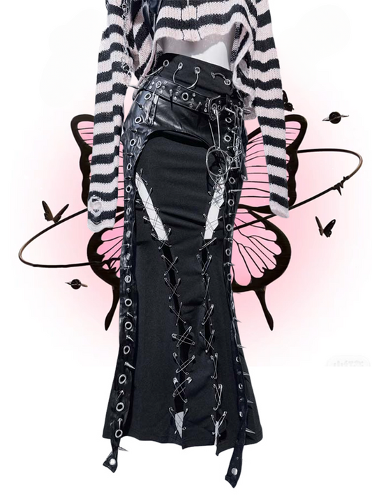 ブラックパンクリングスタッドピンディテール太もも丈スリットマーメイドスカート、バックルベルト付き