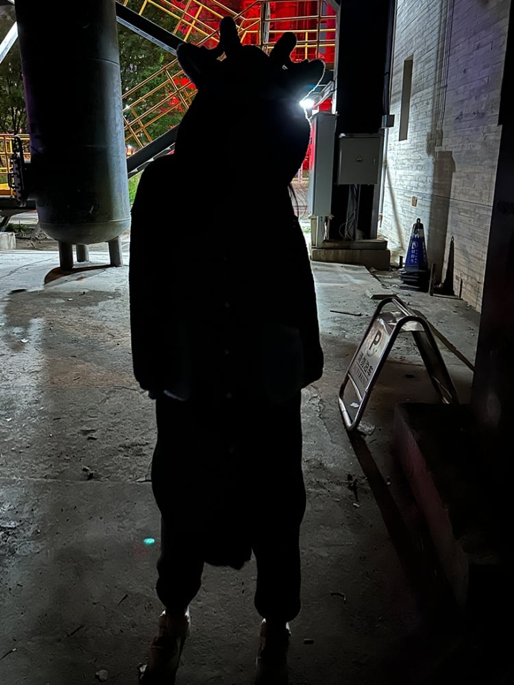 Schwarz-weißes Gothic-Winter-Pyjama-Set aus Plüsch mit Hose