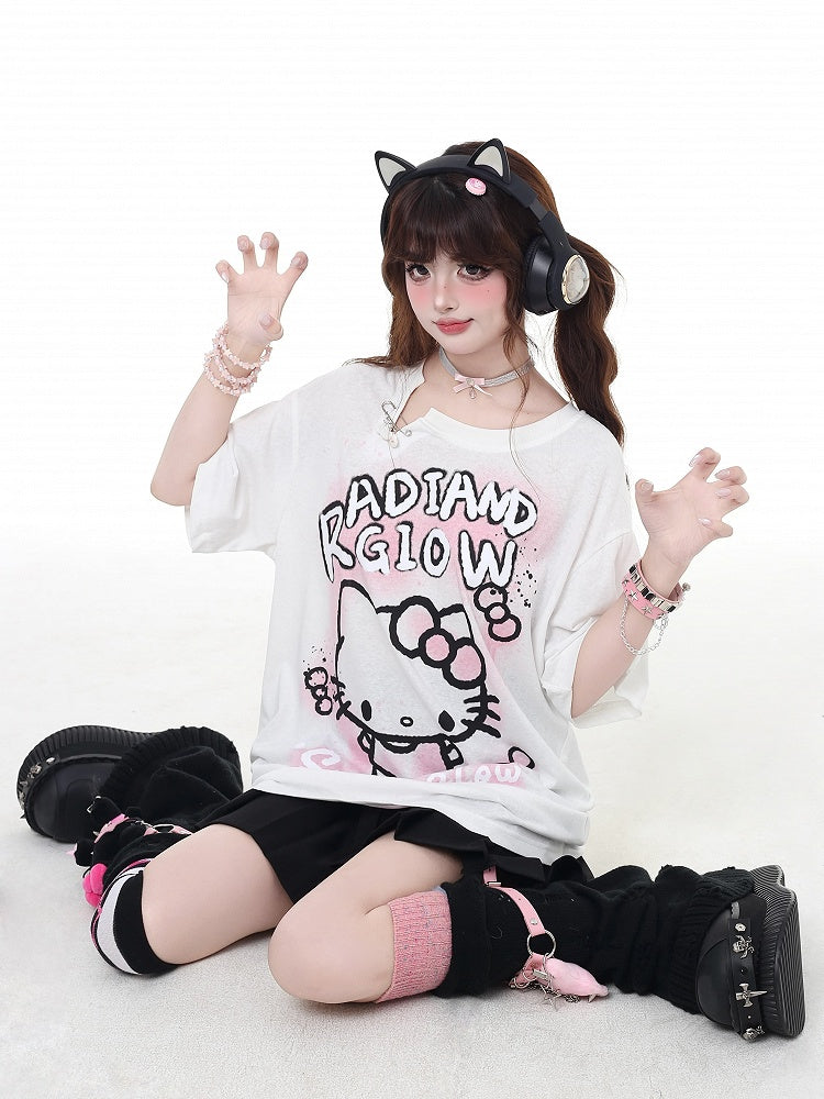 Adorable Kitty Graffiti Pink/White Bittersweet Detail T-Shirt Pin