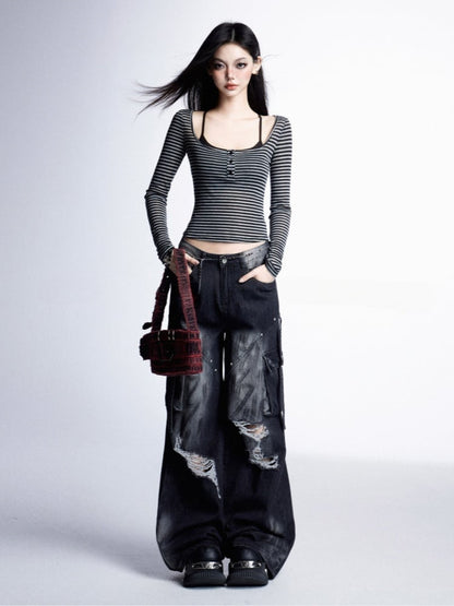 ラウンドネックのヴィンテージブラック＆グレーストライプ柄トップス