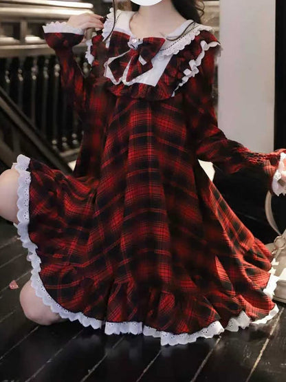 Black Silhouette Sleeves Doll Dress: A-Line Tiered Flutter with Plaid Red