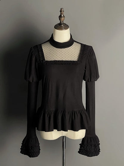 Oberteil mit langen Juliette-Ärmeln und Volantsaum in Schwarz