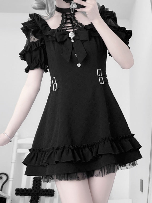 Detailreiches Jirai Kei Neckholder-Kleid mit Schnürung und schwarzer Schleife