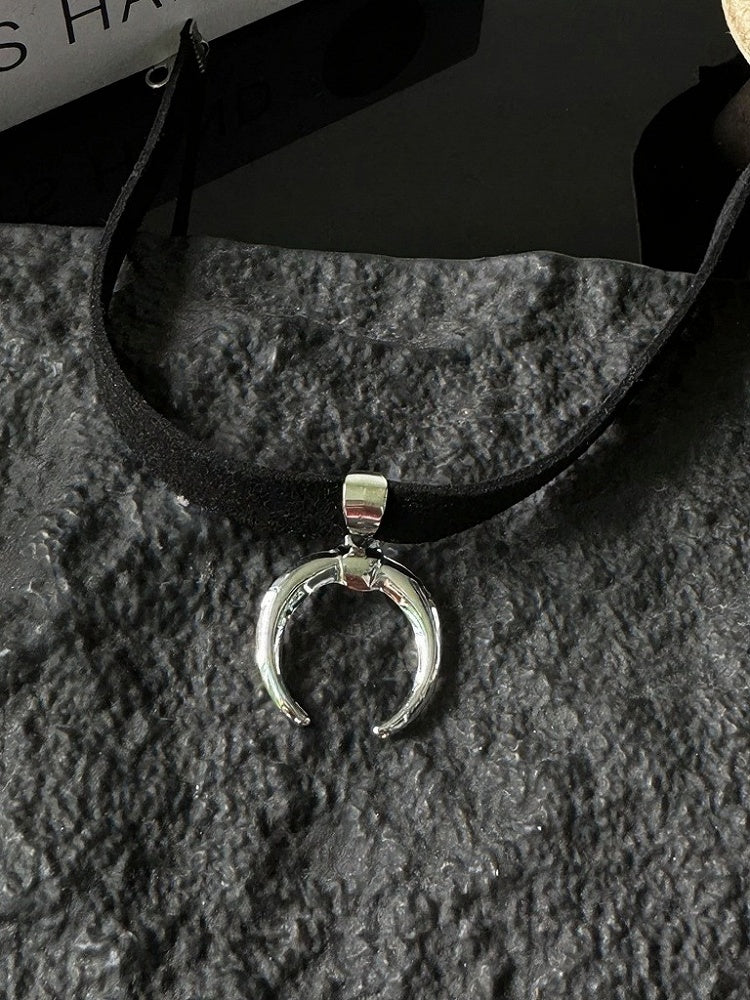Moon-Adorned Silver Minimalist Choker - YSHXS