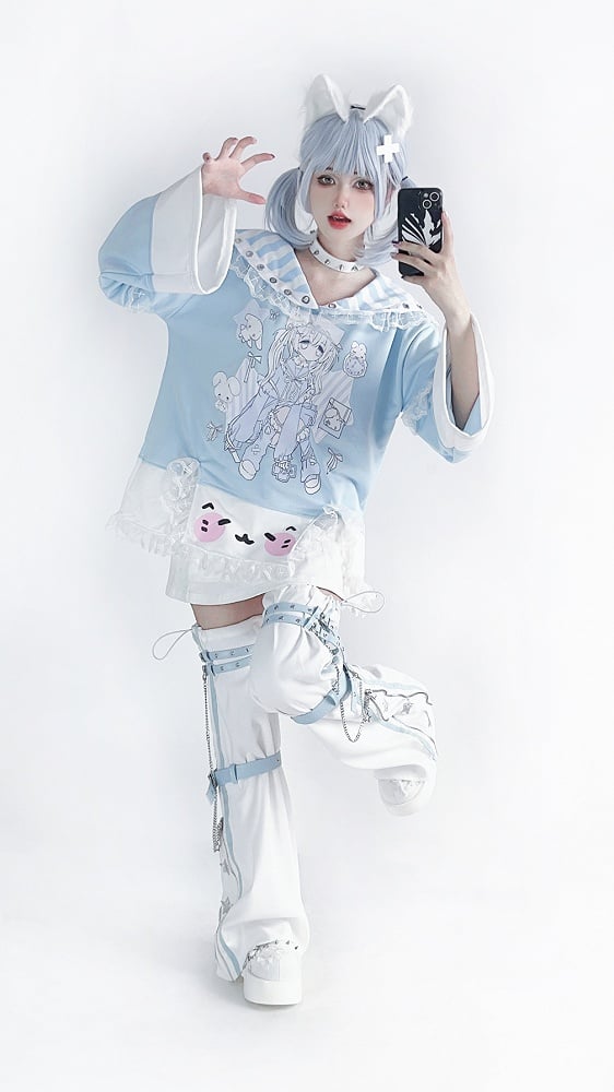 Kaiwai – Overknee-Beinwärmer mit Stern-Applikationen in Weiß und Hellblau