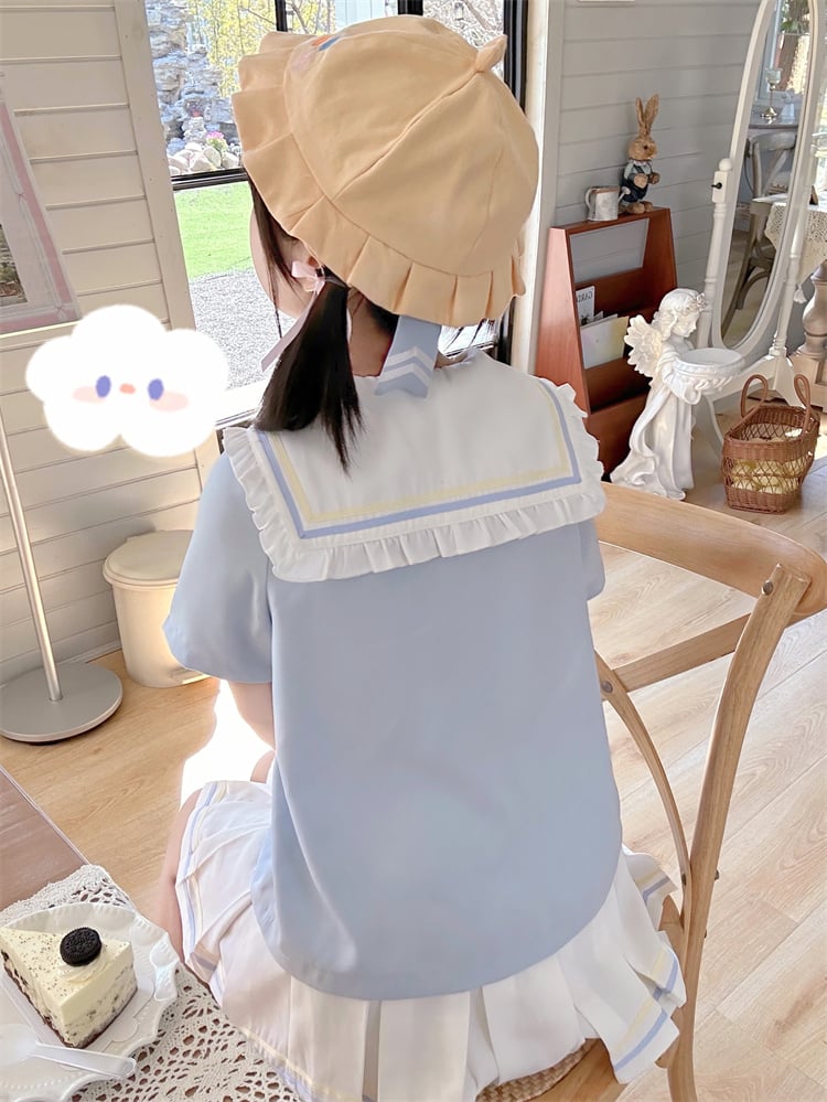 ホワイトプリーツスタームーン刺繍スカートボックス