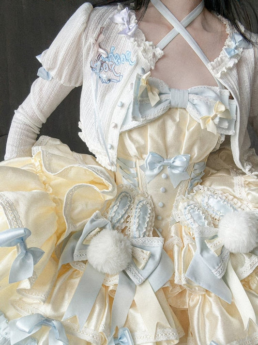 Weißes, langärmliges Strickoberteil mit Stickerei