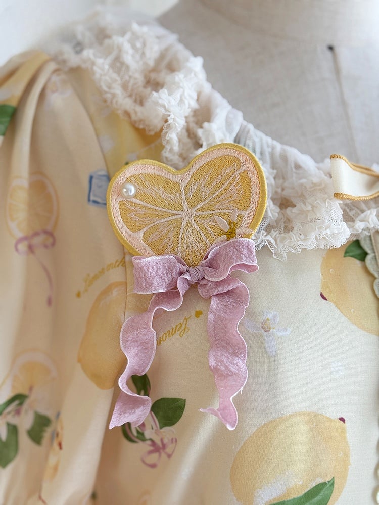 Yellow Embroidery Heart-shaped Brooch Lemon