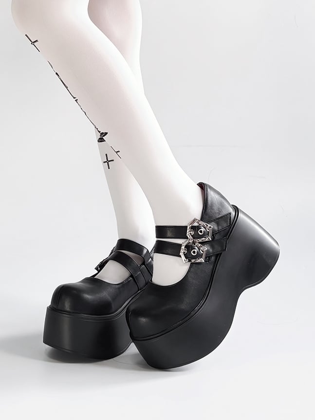 Platform Coffin PU with Shoes Clasp Matte Ornate in Black