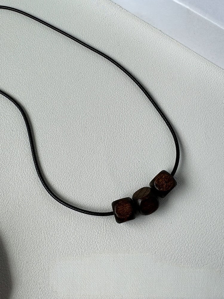 Black Beaded Wooden Charm Pendant Necklace - YSHXS
