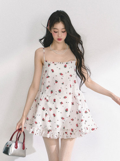 Print Mini Neck Sweet Strawberry Cami Kleid Weiß Quadrat