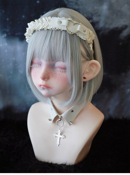 Weißer Gothic Handgemachter Herzförmiger Ring mit Rüschen KC