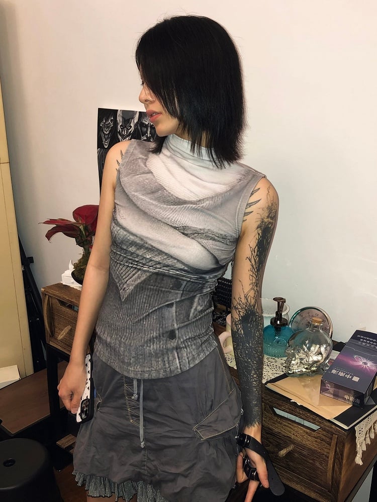 Vest Neck Knit Grey Mock