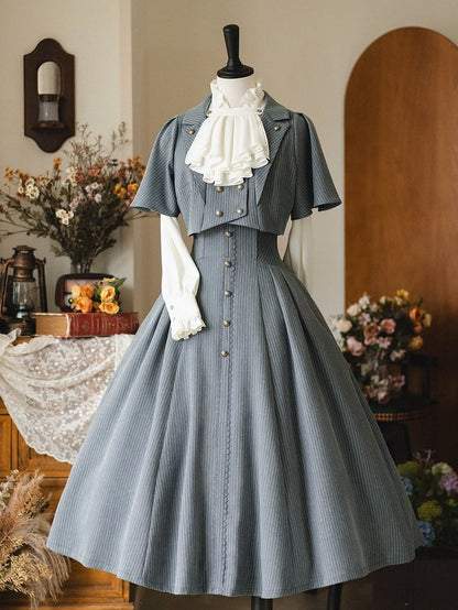Hellstaubblauer Frühlings-Vintage-Lolita-Rock mit hoher Taille und Stäbchen