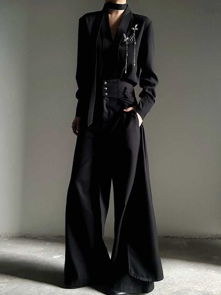 Bird with Princely Black Scarf Style Brooch + Blouse V-Neck in Ribbon