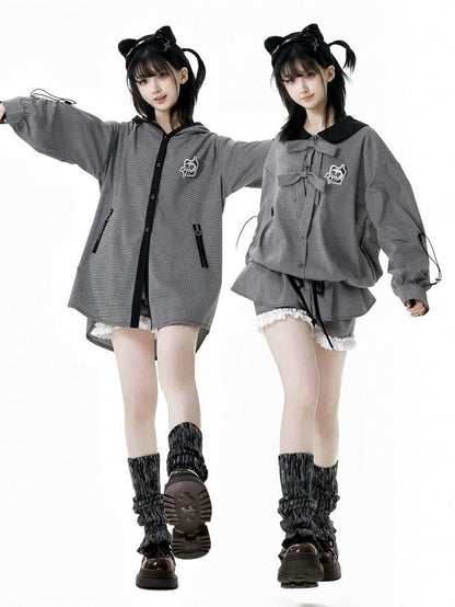 チェック柄の伸縮性ウエスト、フリルレーストリムのスコートとホワイトブラック