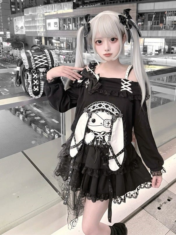 Asymmetrical Spiderweb Motif Jirai-kei Dark Skirt - Puppet Bombs