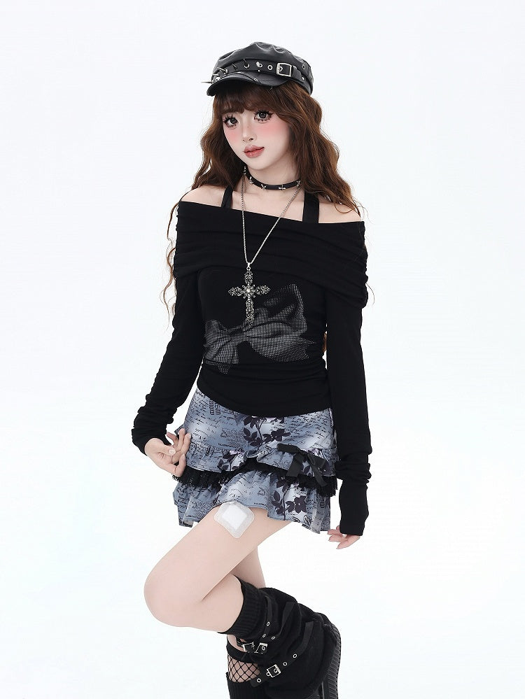 ブラックのオフショルダーネックラインの蝶結びプリントトップス