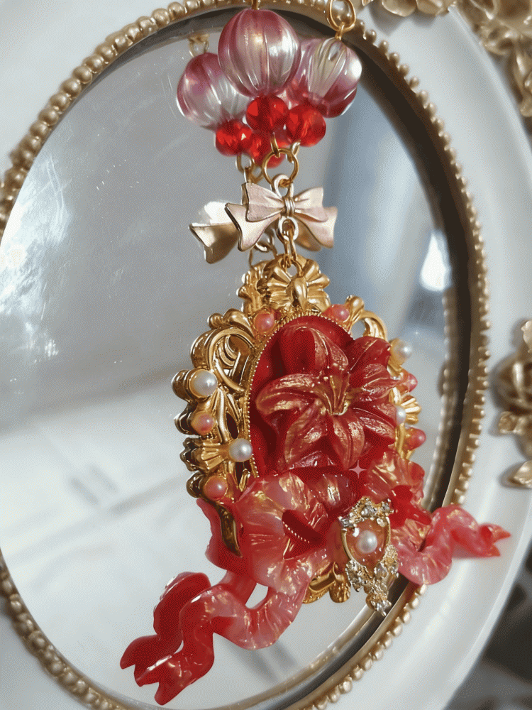 Cameo Vintage Pendant Necklace Lolita Red-Gold Flower