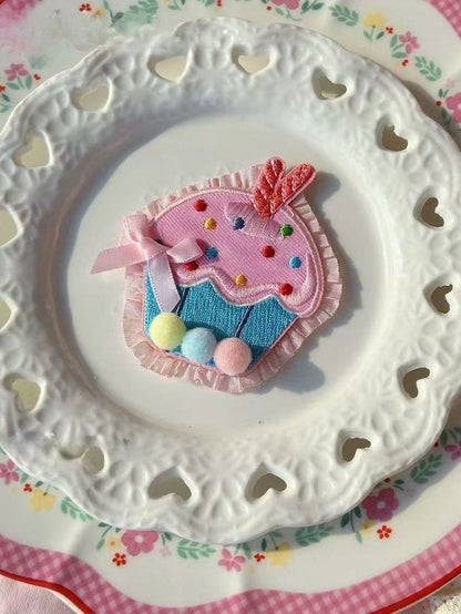 Brooch Sweet Pink/Red Cake Trim Ruffles