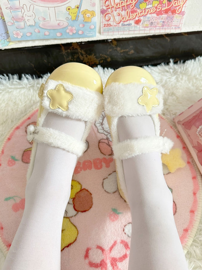 Gelbe Lolita-Ballerinas aus Plüsch und Leder PU mit Sternriemenknopf und Fleece-gefüttertem Druckknopf