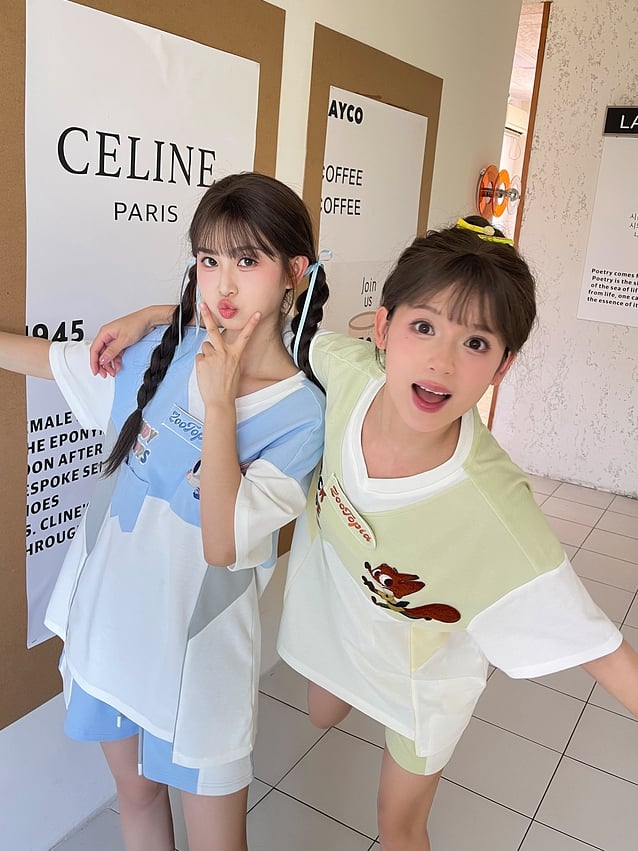 ズートピア ニックグリーン Vネック カラーブロック デザイン Tシャツ