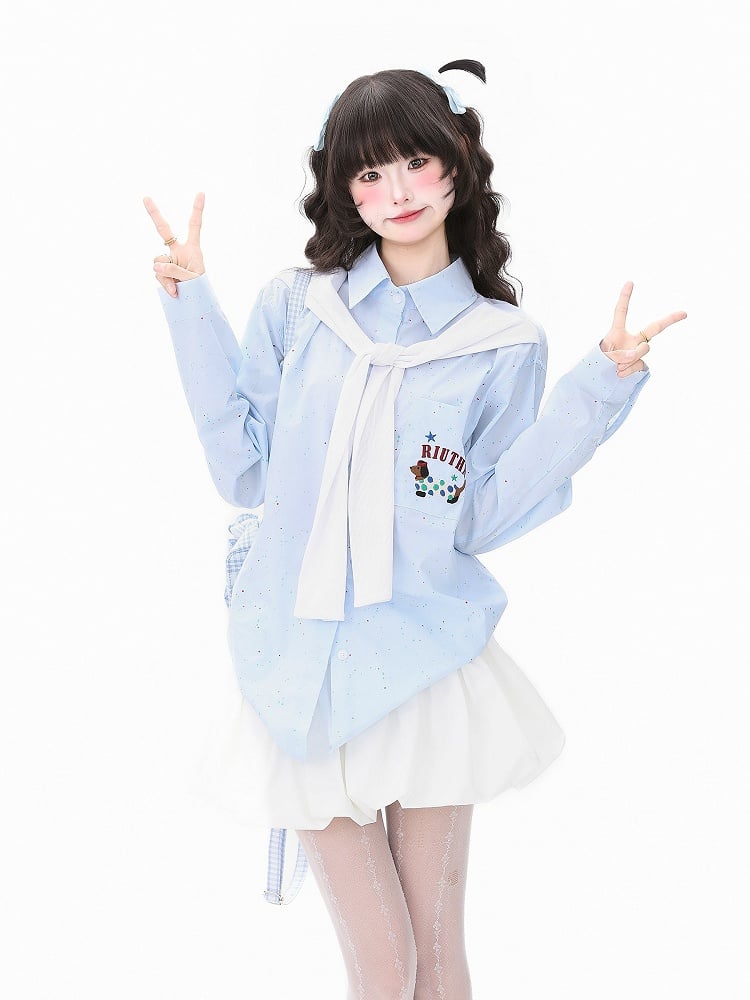 Kurz-/Langarmhemd mit verzierten blauen Kunstärmeln und entzückender Hundestickerei